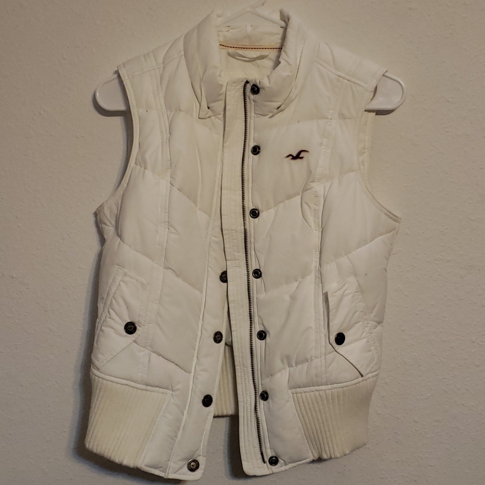 Hollister vest